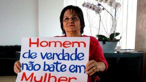 Maria da Penha Fernandes, inspiradora da principal lei brasileira contra a violência de gênero, participa da campanha 'Homem de Verdade não Bate em Mulher'. Foto: Banco Mundial.