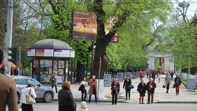 People on the main street of Chisinau, capital of the Republic of Moldova