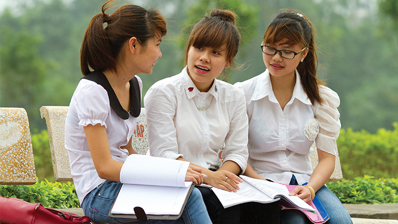 College students in Vietnam. © World Bank