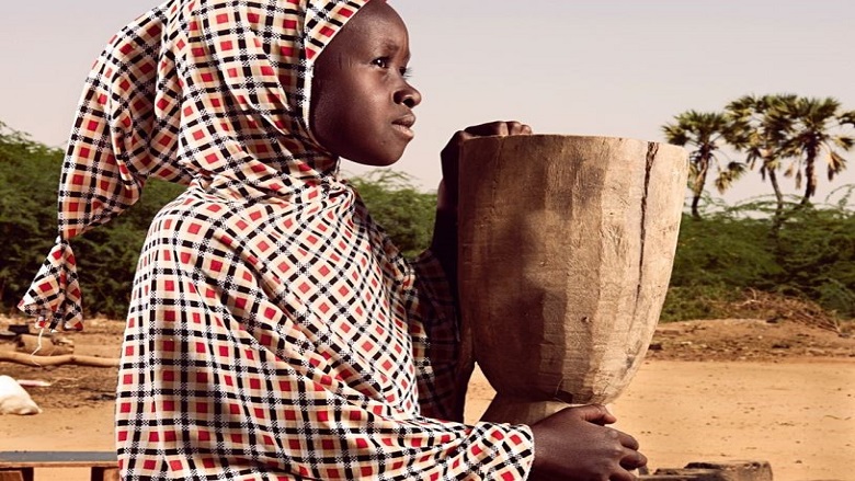 Third grader Mariama Morou lives in Kosseye Satom, a village 15 kilometers from Niamey, the capital of Niger. Photo: © Stephan Gladieu / World Bank