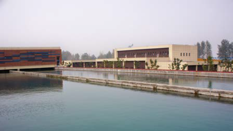 Longtan water treatment plant in operation in Nanjing, Jiangsu Province, China. Photo: World Bank