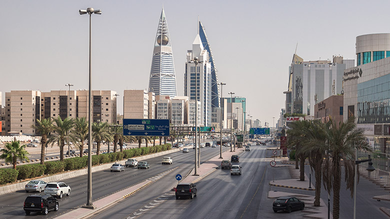 Landscape view of skyscrapers in Riyadh, Saudi Arabia - Photo: Andrew V Marcus | Shutterstock.com