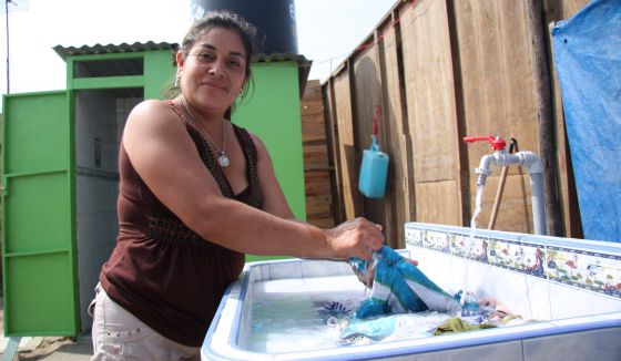 El boom del agua seca los grifos en Latinoamérica