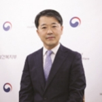 Lee-Hyoung-Hoon.jpg