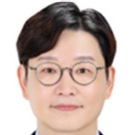 Yunu-Choi.jpg