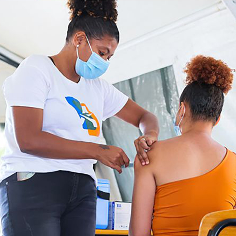 Fighting the Pandemic Down to the Last Mile: Lessons from Cabo Verde