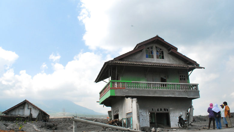 Indonesia: Community Unite to Rebuild After Natural Disaster