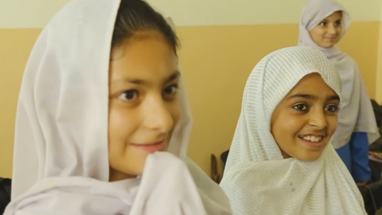 Displaced Children In Pakistan Go Back to School