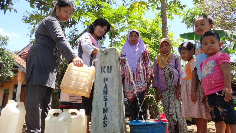 indonesian women