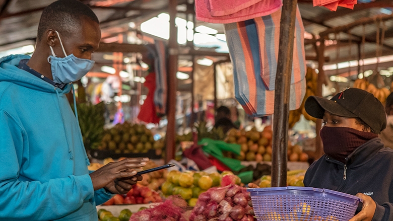 A marketplace in Kenya. Photo: © Sambrian Mbaabu/World Bank
