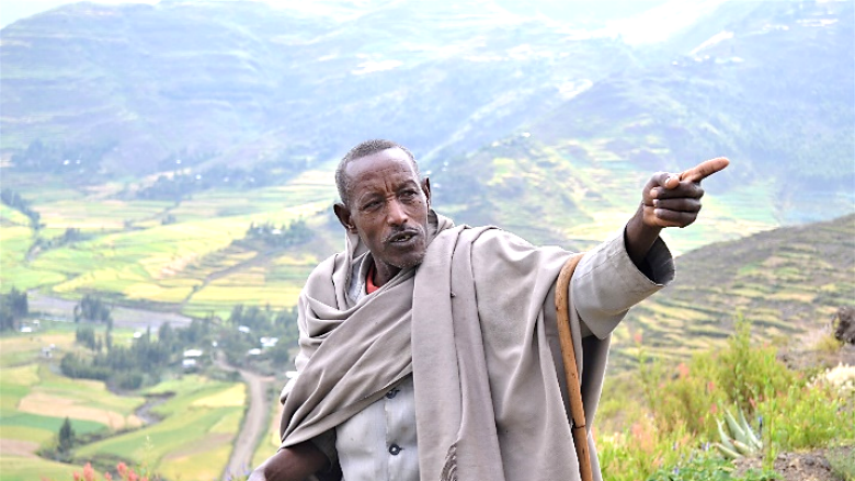 Mr Dargo Hadish of Ethiopia pointing left 