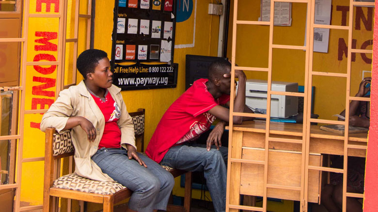 Mobile money shop in Kisaasi, a neighborhood of Kampala. Photo: © Sarah Farhat/World Bank