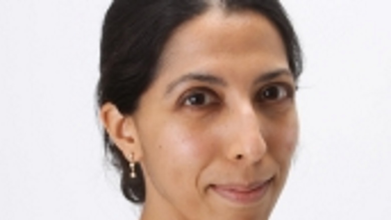 Headshot of Alaka Holla