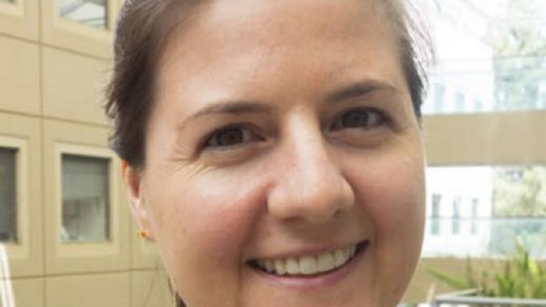 Headshot of Elizabeth Prado