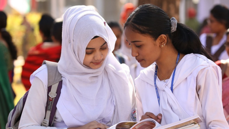 Teen girls in Bangladesh. Photo: HM Shahidul Islam / Shutterstock.com