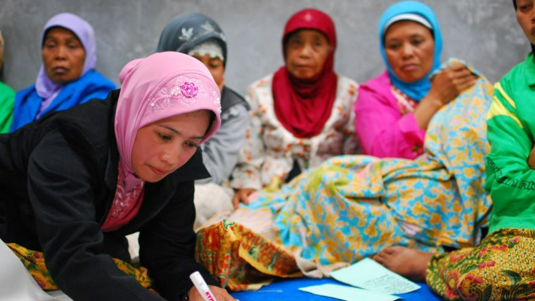 Indonesian women in traditional attire