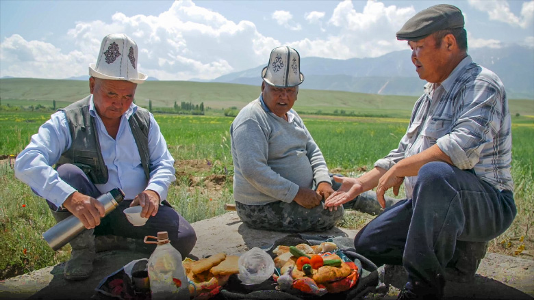 Farmers having lunch