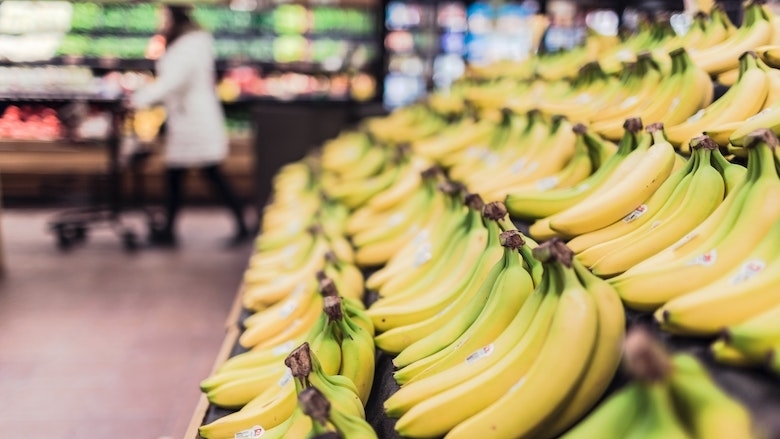 Bananas, trade, disease, borders