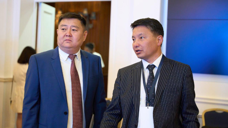 Bishkek Water Forum participants