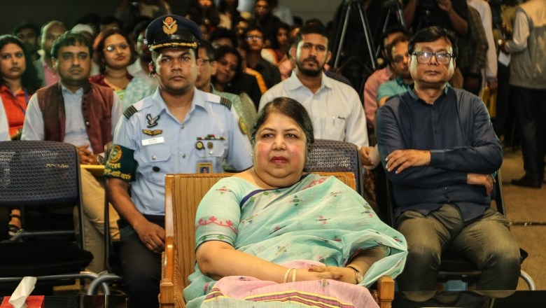 Female speaker wearing traditional Bangladeshi clothes