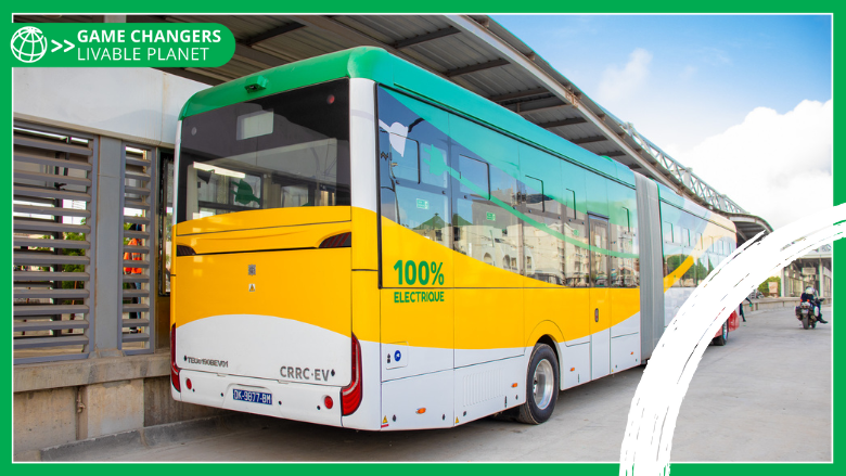 E-bus from Senegal's BRT. - with Game Changers branding