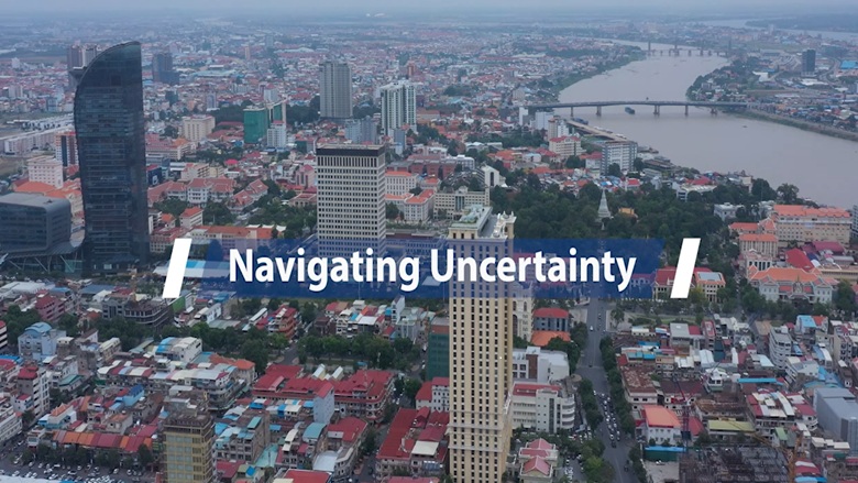 Cambodia Economic Update : Navigating Uncertainty
